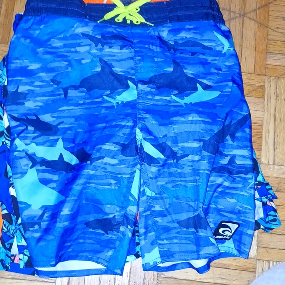 Swim trunks, sz m - Picture 1 of 2